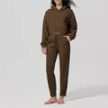 Conjunto deportivo de dos piezas marrón para mujer en pana acanalada con sudadera y pantalón. - S / Top Y Pantalón / Engrosado / Café