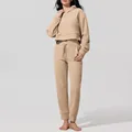 Moderno conjunto deportivo de pana para mujer con sudadera corta y pantalón en beige - S / Top Y Pantalón / Engrosado / Caqui
