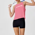 Sportieve roze yoga tanktop met MANHATTAN print gecombineerd met zwarte sportshort - XS / Tops / Geraniumroze