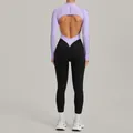 Body da yoga a maniche lunghe con schiena scoperta, viola e nero, vista posteriore. - Taglia S / Top And Bottom / Lavanda