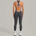 Rückenloses graues Yoga-Jumpsuit mit weißem Kontrast und Push-Up-Effekt am Gesäß - S / Top And Bottom (26231) / Kohlegrau