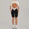 Backless two-tone fitness bodysuit for yoga and gym training, slim fit athletic wear - S / Top And Bottom / Beige