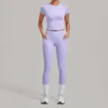 Ensemble de yoga lilas hautement extensible avec haut court et leggings à poches. - S / Haut et Bas / Lilas