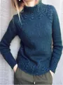 Pull en maille torsadée bleu canard pour femme avec col montant et motifs texturés élégants - Bleu