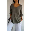 Bequemer grauer Damen-Strickpullover mit V-Ausschnitt und modischen Dreiviertel-Ärmeln - Dunkelgrau