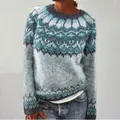 Vista dettagliata del maglione in maglia ampia da donna con motivi geometrici blu - 3XL / Top / Grigio Chiaro Fair Isle Patchwork Jacquard (8617)