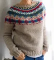 Dettaglio ravvicinato del maglione beige da donna con vivace motivo Fair Isle sul collo - 3XL / Stile Vintage Fair Isle (8605) / Grigio Melange Avena