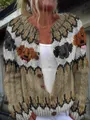 Primo piano di un cardigan in maglia grossa oversize con motivo di testa di cane - 3XL / Top / Jacquard Motivo Cane Marrone