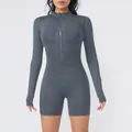 Vista frontale di un body da yoga grigio a maniche lunghe con cerniera - Taglia S / Top E Pantaloni / Grigio