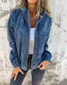 Vista dettagliata della giacca con cappuccio in velluto a coste blu da donna con zip - Taglia S / Top / Blu
