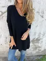 Détail d'un pull en maille noir à col en V avec une texture côtelée fine - S / Hauts / Noir