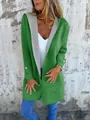 Vista detallada de una chaqueta con capucha verde y gris con botones en puños - S / Tops / Verde