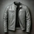 Stijlvol en modern heren slim fit grijs PU lederen motorjack met een opstaande kraag - Spacegrijs