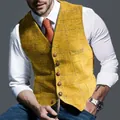 Chaleco de cuadros casual para hombre, corte entallado con botonadura sencilla, amarillo mostaza - S / Tops / Amarillo