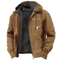 Detailweergave van bruin herenjack met warme zwarte fleecevoering en bull logo - S / Tops / Camel (Stierkop Logo Stijl)