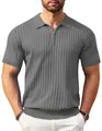 Detailansicht eines grauen Strick-Poloshirts mit vertikalen Streifen und Reißverschluss - S / Oberteile / Grau