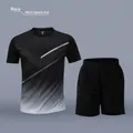 Close-up of men's black quick-dry soccer training t-shirt and shorts set with gradient pattern - M / Top And Bottom / Black