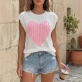 Elegante top de punto blanco sin mangas con un gran motivo de corazón rosa para mujer - S / Tops / Blanco