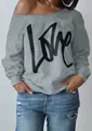 Detaillierte Nahaufnahme eines grauen schulterfreien Sweatshirts mit LOVE-Aufdruck - Gemischt Grau