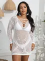 Gros plan sur une robe de plage blanche crochetée transparente avec laçage à l'avant - 2XL / Haut Et Bas / Blanc