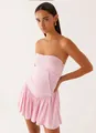 Detailed view of a pink strapless backless pleated mini dress for trendy summer fashion - S / Pink