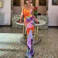 Vestido largo ajustado de verano con vibrante estampado floral y tirantes finos - S / Top Y Pantalón / Arcoíris