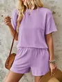 Detailed texture of lavender wavy pattern short sleeve top and shorts summer set - Light Purple
