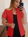 Elegante chaqueta roja con mangas cortas de encaje floral para un look de oficina - S / Tops / Rojo