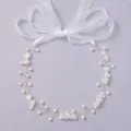 Vigne de cheveux de mariée élégante avec fleurs blanches perles et ruban de mousseline - Bandeaux simples et premium HS-J6989G