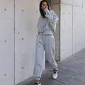 Ensemble de survêtement décontracté gris clair avec sweat à capuche pour femme - S / Haut Et Bas / Gris clair