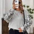 Sudadera gris informal para mujer con elegantes mangas de lentejuelas plateadas festivas - S / Tops / Gris