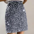 Sexy silberner Pailletten-Minirock für Damen mit funkelndem Glitzer-Finish - S / Unterteile / Grau
