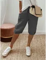 Dettaglio dei pantaloncini casual da uomo in cotone e lino grigio scuro con elastico. - Taglia S / Grigio scuro