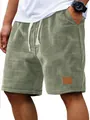 Detalle de los pantalones cortos casuales de punto gofrado verde oliva para hombre con cordón - 3XL / Bottoms / Verde claro