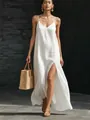 Elegante witte linnen maxi-jurk met V-hals, zijsplit en dunne spaghettibandjes - S / Tops / Wit