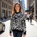 Chic black and white leopard print knitted sweater for women in casual street style - One Size / Tops / Black