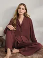 Weiches bordeauxfarbenes zweiteiliges Pyjama-Set mit Knopfleiste und weiten Hosen - S / Oberteil Und Unterteil / Burgunderrot