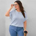T-shirt à manches courtes bleu clair texturé grande taille pour un look d'été décontracté - 3XL / Hauts / Bleu ciel