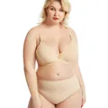 Vista frontal de un conjunto de sujetador deportivo beige de talla grande en una modelo - Sujetador 42/95D Braguita 2XL / Top Y Pantalón / Desnudo