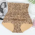 Gepolsterte Damenunterwäsche mit hoher Taille und Leopardenmuster nahtlos Modell - Hohe Taille