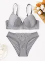 Elegantes graues Dessous-Set aus Spitze mit BH und Slip für Damen mit Blumenmuster - Grau