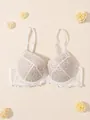 Eleganter weißer Spitzen-Push-up-BH im französischen Stil mit floralen Mustern - 70A / Oberteile / Weiß