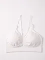Comfortable seamless white sports bra with removable pads and wire-free yoga design - S / Tops / White
