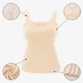 Elegante beige kanten hemdje voor dames met ingebouwde pads, nauwsluitende gebreide tanktop - S / Tops / Huidskleur