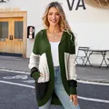 Γυναικεία πλεκτή ζακέτα με κουκούλα και σχέδιο color-block σε πράσινο λευκό μαύρο - Πράσινο Patchwork
