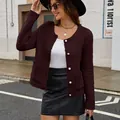 Elegante bordeauxrode korte gebreide cardigan met parelknopen en ronde hals voor dames - Bordeauxrood