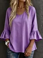 Detailopname van een paarse linnen blouse met elegante klokmouwen en ruchesdetails. - S / Tops / Lichtpaars