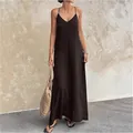 Elegante zwarte mouwloze maxi-jurk met diepe V-hals voor een chique Franse vakantiestijl - S / Top And Bottom / koffiekleur