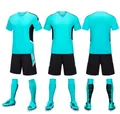Ensemble complet de maillot de foot cyan et noir avec short chaussettes et crampons - Aqua