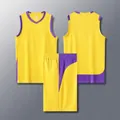 Completo da basket giallo e viola in stile americano con design a spalle strette - Giallo